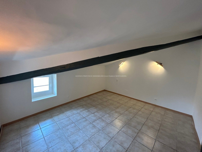 Appartement T2 avec balcon et bureau