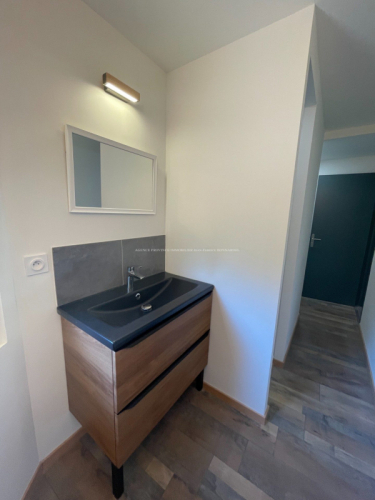 Appartement T2 avec balcon et bureau