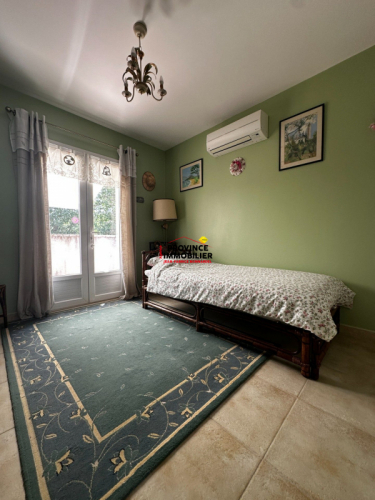 Elegante Villa avec de beaux volumes