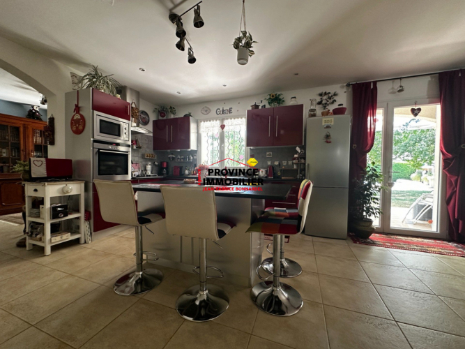 Elegante Villa avec de beaux volumes
