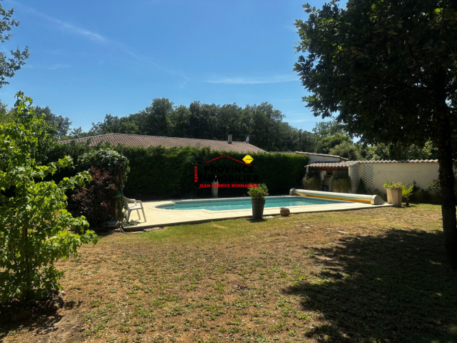 Elegante Villa avec de beaux volumes