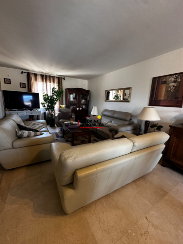 Spacieux Appartement avec 2 Balcons