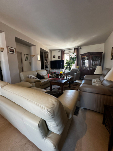 Spacieux Appartement avec 2 Balcons