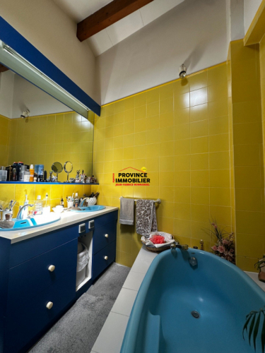 Spacieux Appartement avec 2 Balcons