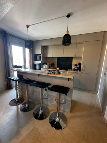 Spacieux Appartement avec 2 Balcons