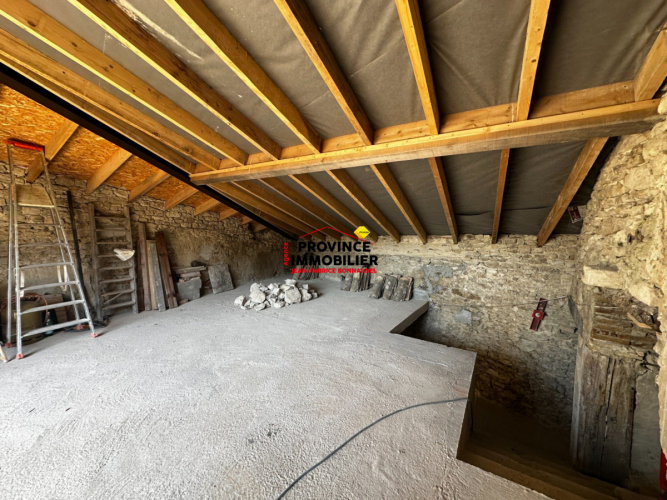 Maison de caractère au coeur du village