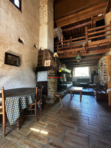 Propriété authentique avec vue dominante