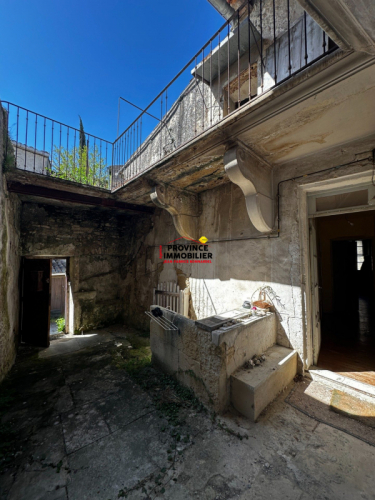 Maison de village à renover