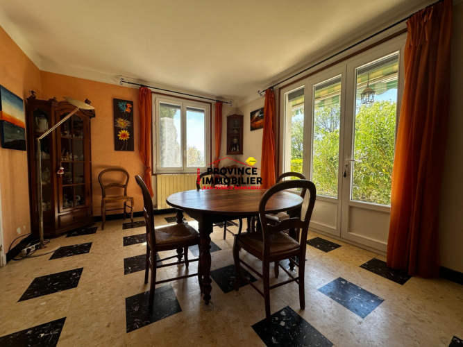 Lumineuse Villa de plain-pied