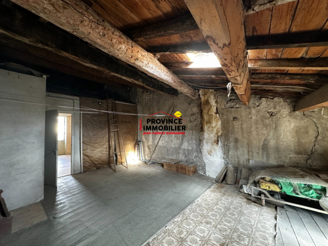 Maison de village avec potentiel intéressant