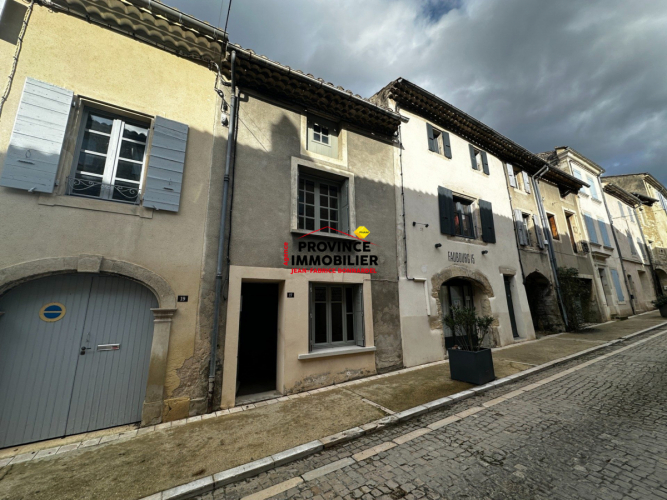 Maison de village avec potentiel intéressant