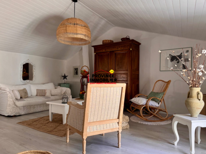 Maison de village en pierre