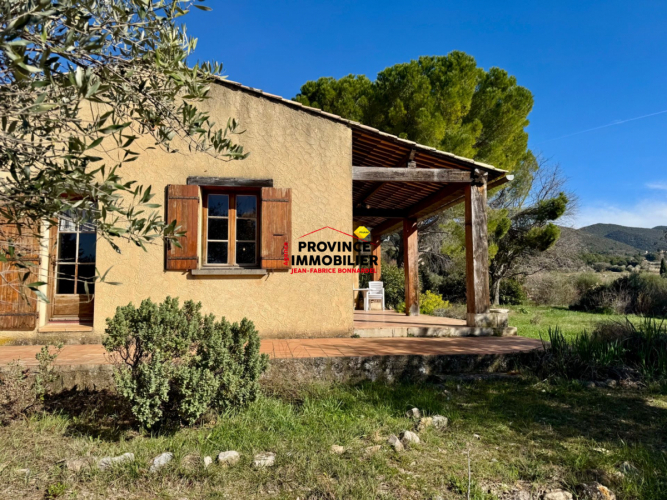 Villa provençale avec grand terrain