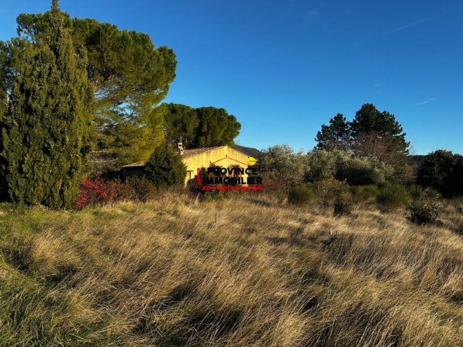 Villa provençale avec grand terrain