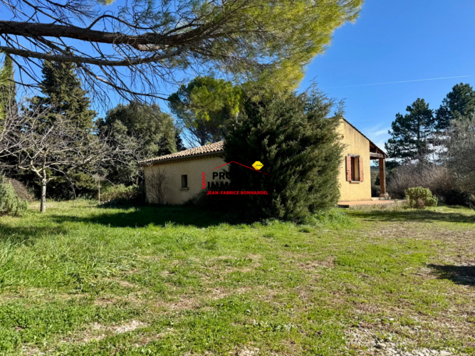 Villa provençale avec grand terrain