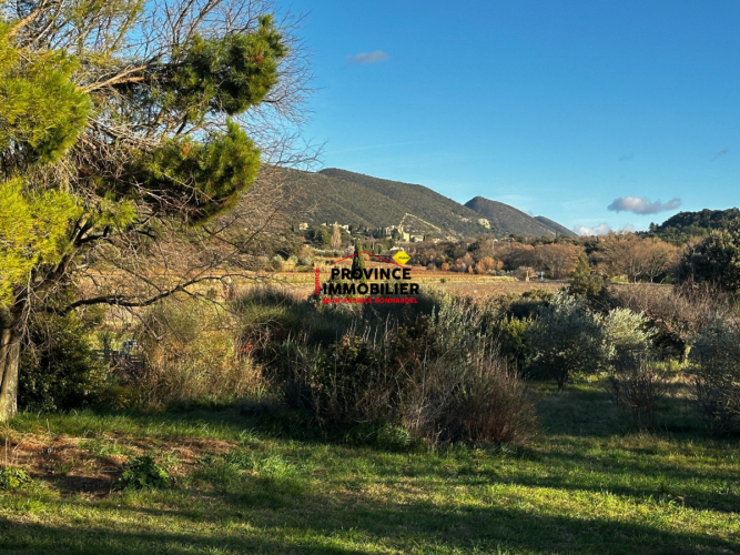 Villa provençale avec grand terrain