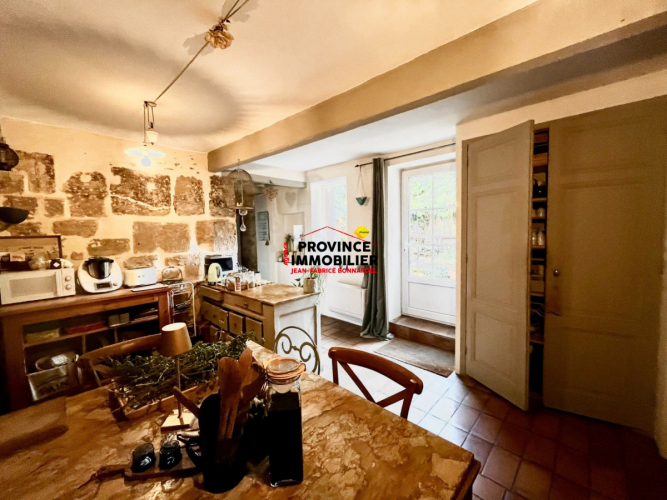 Propriété de charme au coeur d’un village avec commerces