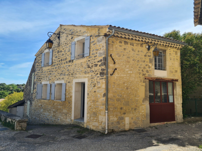 Au cœur d'un village plein de charme