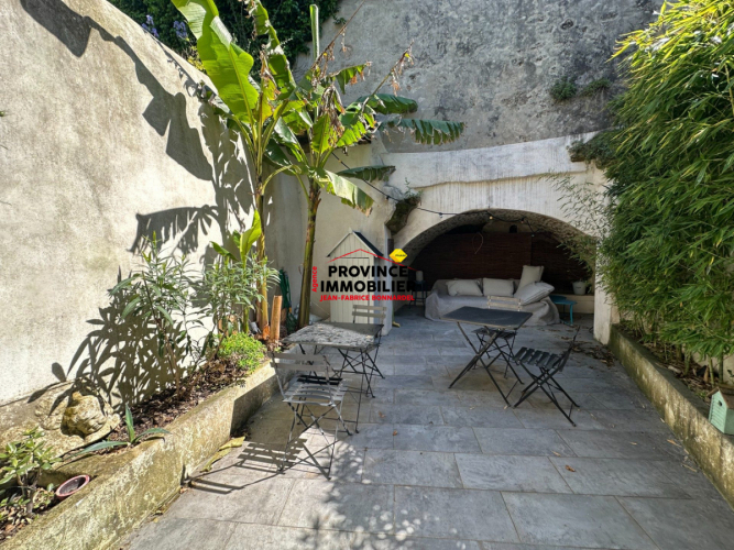 Maison de Charme au cœur du village