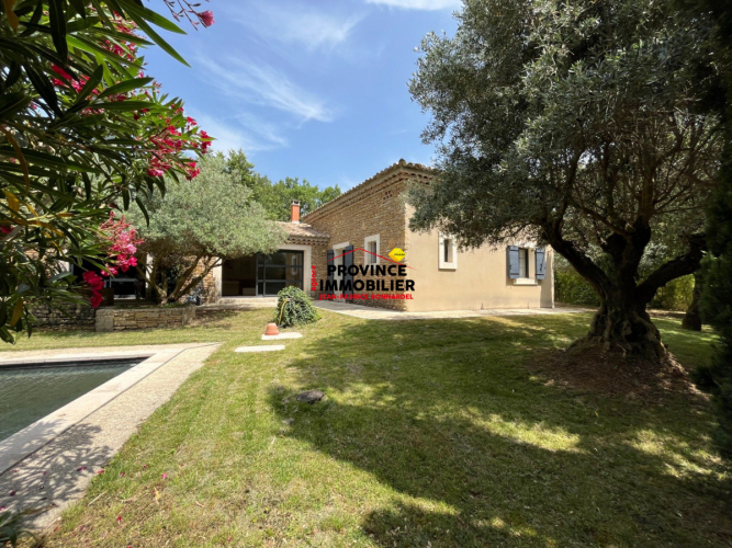 VILLA SUR LES HAUTEURS DE SUZE LA ROUSSE