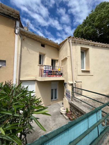 Maison au coeur du village au calme
