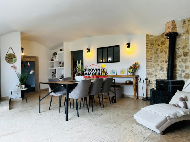 Villa de charme contemporaine sur 2500 m² de terrain et vue