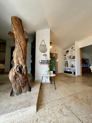 Villa de charme contemporaine sur 2500 m² de terrain et vue