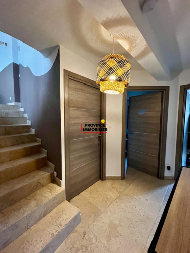 Villa de charme contemporaine sur 2500 m² de terrain et vue