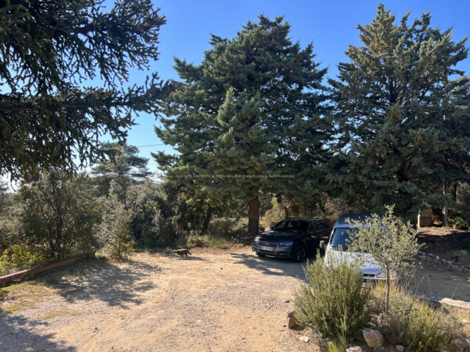 En campagne avec vue dominante