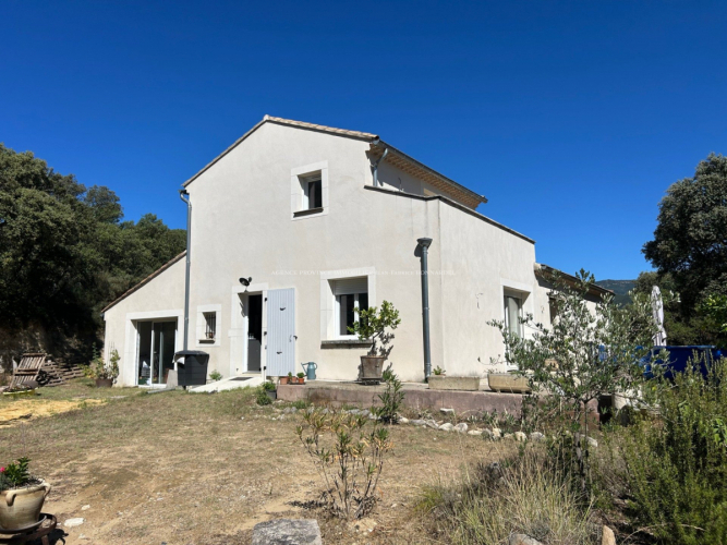 En campagne avec vue dominante