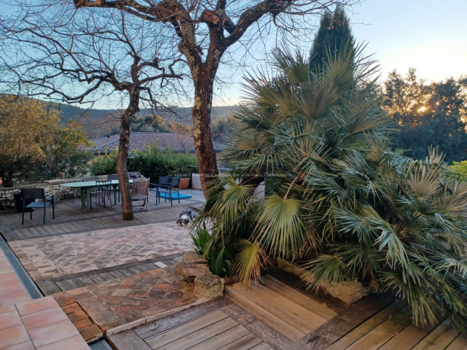 Villa provençale avec belle vue