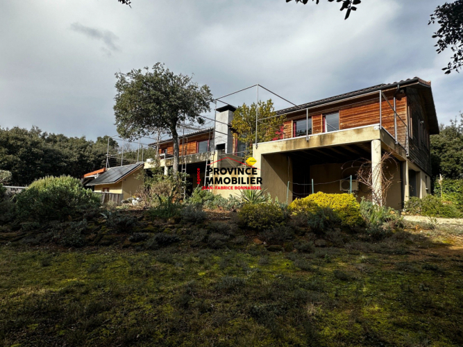 Très belle villa en ossature bois avec Vue magnifique sur le Mont Ventoux