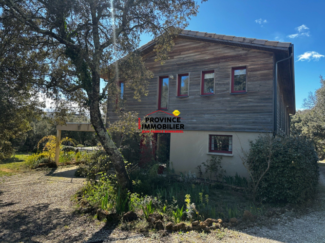 Très belle villa en ossature bois avec Vue magnifique sur le Mont Ventoux