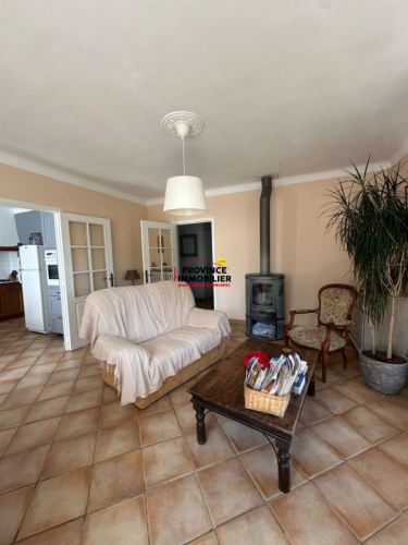 Maison soignée avec vue dégagée