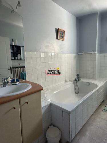 Maison soignée avec vue dégagée