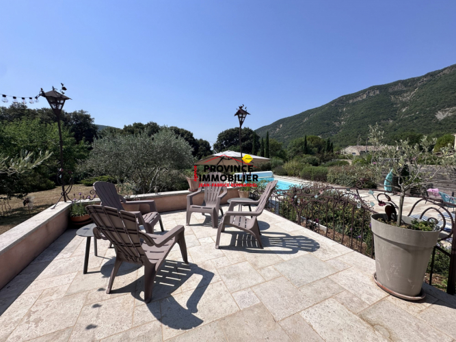 Magnifique Villa de standing sur grand terrain