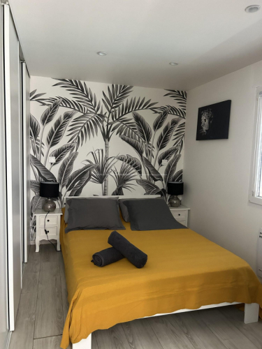 APPARTEMENT T2 MEUBLÉ