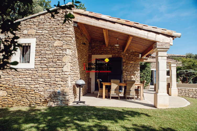 VILLA SUR LES HAUTEURS DE SUZE LA ROUSSE