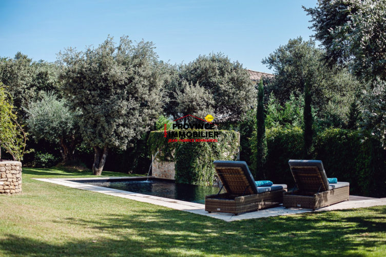 VILLA SUR LES HAUTEURS DE SUZE LA ROUSSE