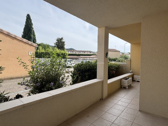 Appartement T3 avec terrasse et garage