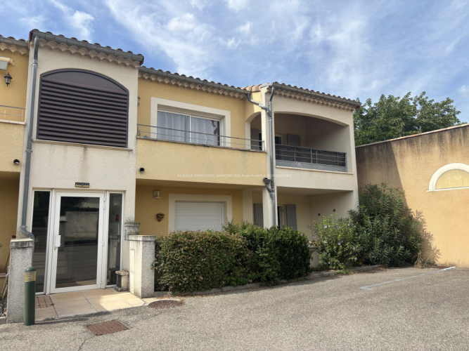 Appartement T3 avec terrasse et garage