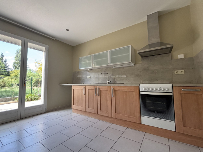 Appartement T3 avec terrasse et garage