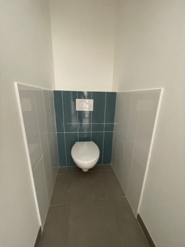 Logement neuf dans village