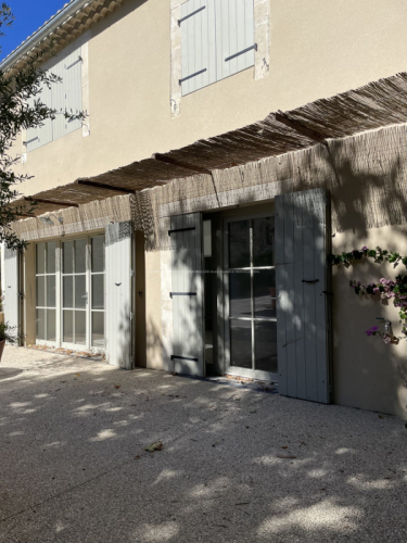 Logement neuf dans village