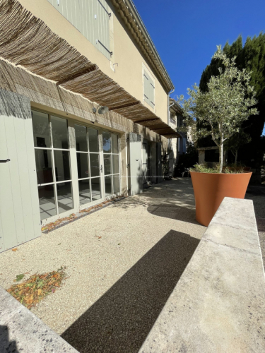 Logement neuf dans village