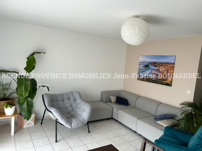 Appartement T3 avec terrasse - Résidence sécurisée