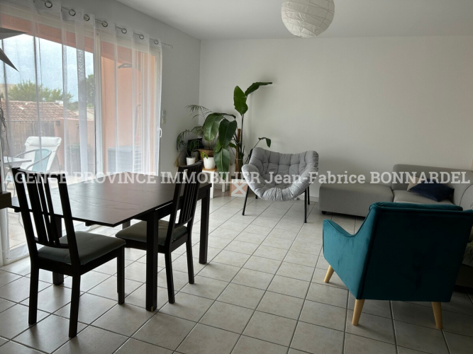 Appartement T3 avec terrasse - Résidence sécurisée
