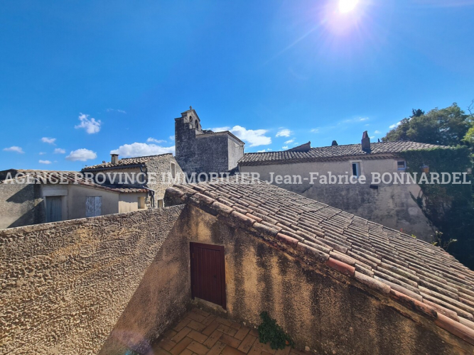 Maison de village avec terrasse