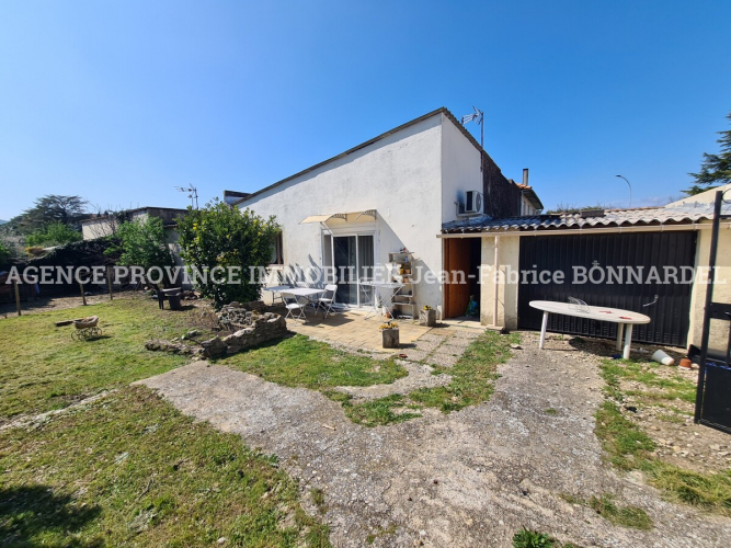 Maison proche centre-ville avec un appartement loué
