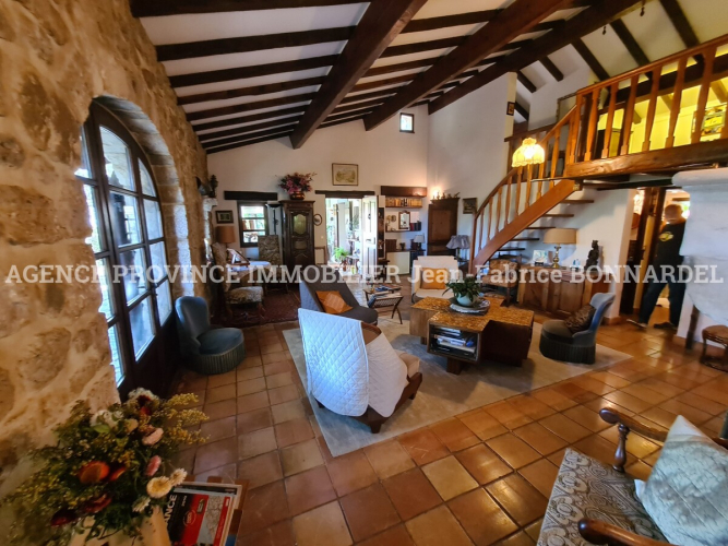 Charmante propriété avec gîte